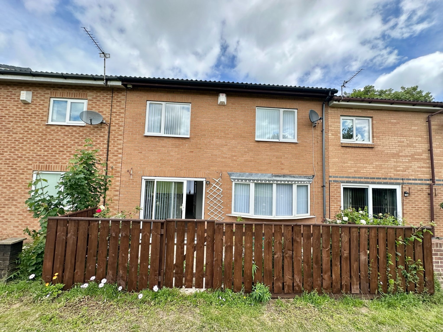 CHEVIOT PLACE, PETERLEE, COUNTY DURHAM, SR8